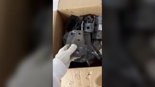 8-97042245-0 8-98243605-0 Передний задний кронштейн весны соответствующий для ИСУЗУ НПР 700П