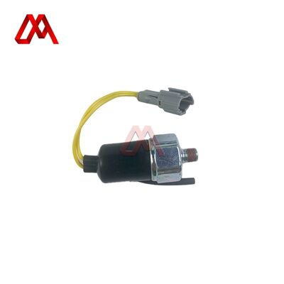 Oil Pressure Sensor 1-82410170-0 1824101700 For Isuzu FVR96 Truck Spare Parts